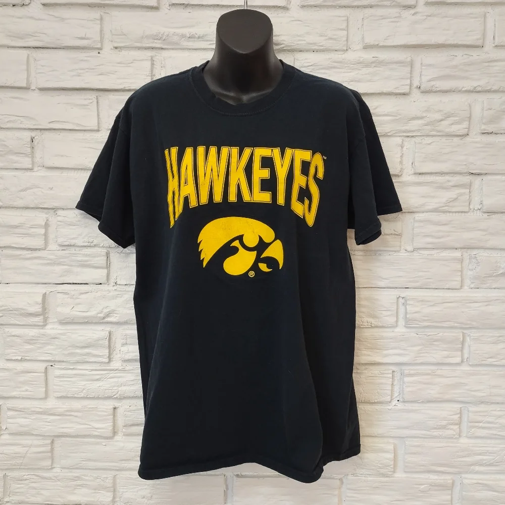 Gildan Iowa Hawkeyes Women's T-shirt Size L
